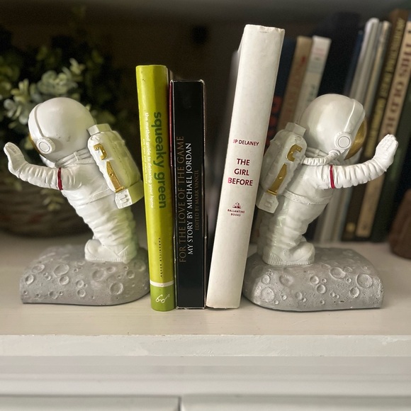Astronaut Polyresin Weighted Bookends Playful Space - Picture 5 of 14